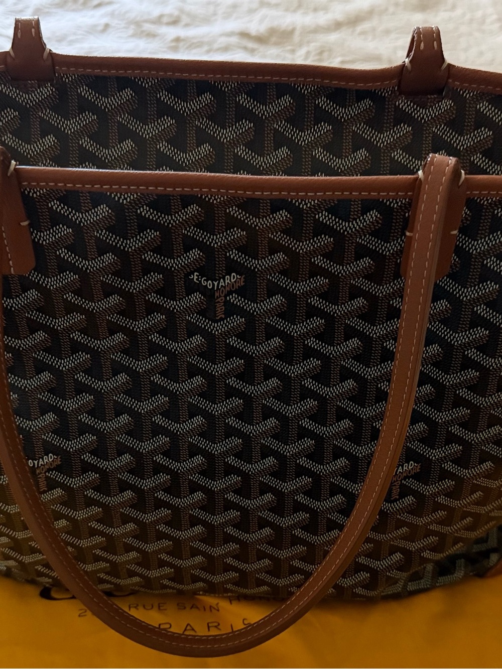 Goyard Brown/Black Sac Artois MM Signature Chevron Pattern Noir Et Natural - Picture 2 of 15